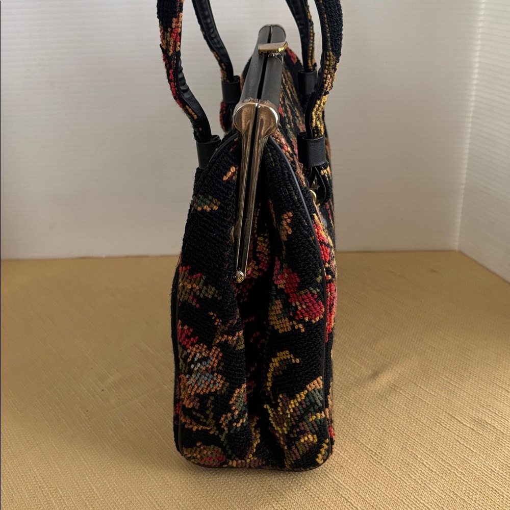 Vintage Black Needlepoint Carpetbag Pocketbook Purse - Picture 5 of 10